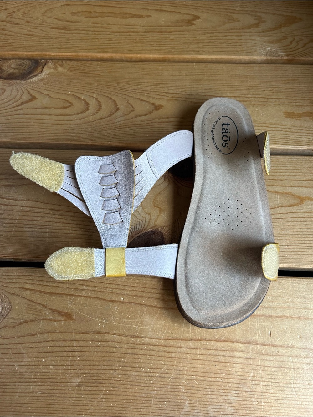 NEW Taos Footwear Yellow Slip-On Velcro Women's Sandals - Picture 4 of 9